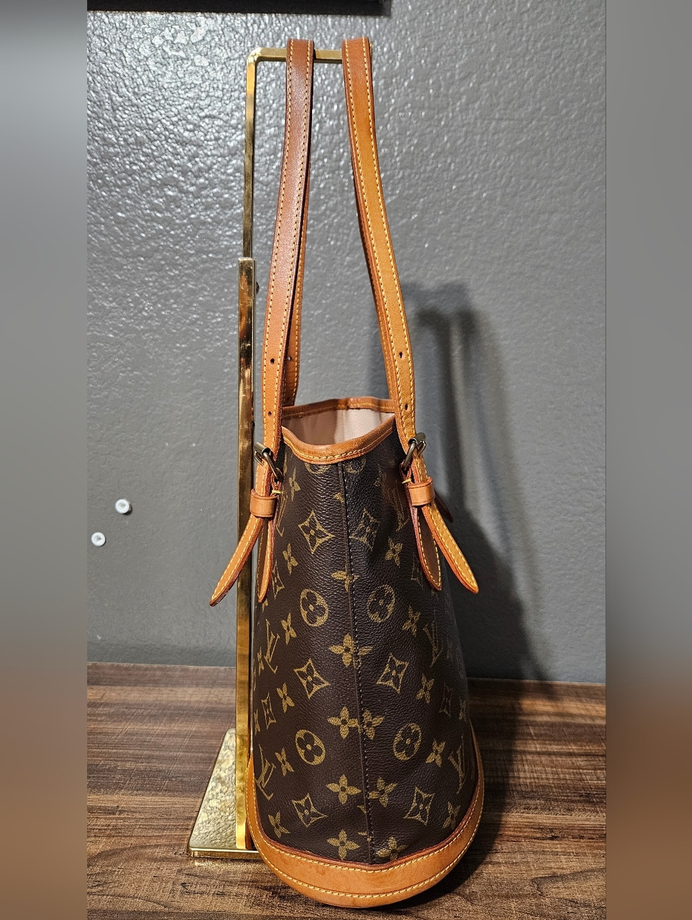 Authentic Louis Vuitton Vintage Bucket PM Monogram Canvas - Picture 5 of 12